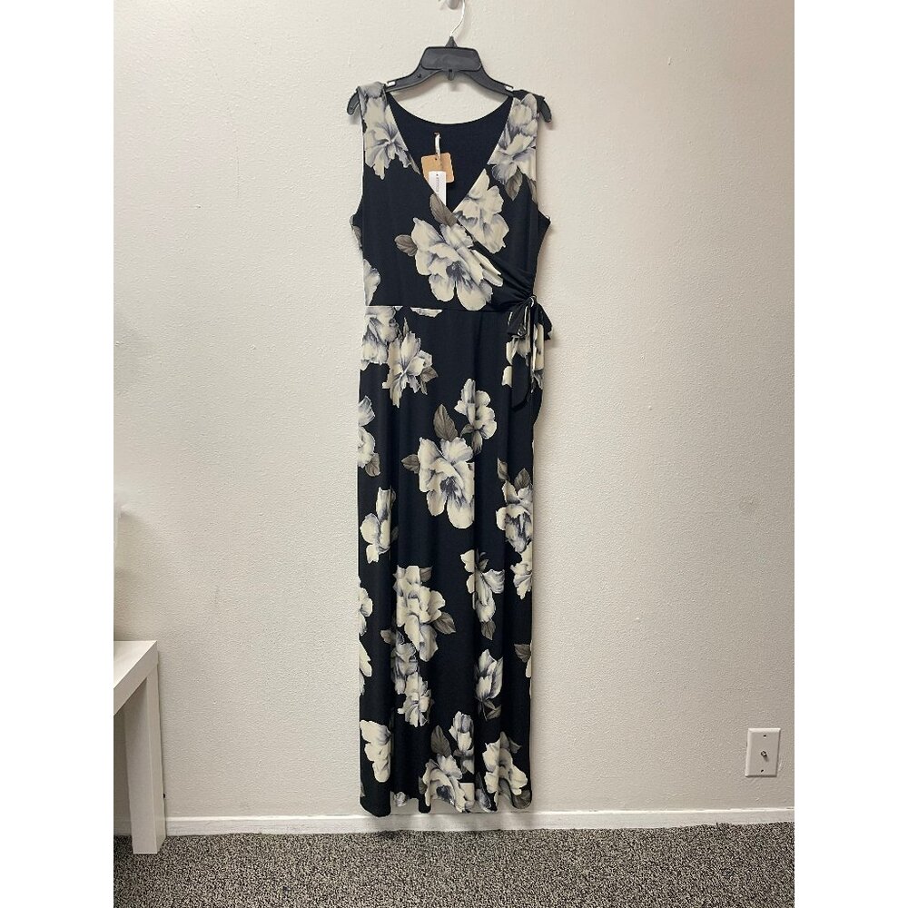 Le Lis Faux Wrap Maxi Dress- Medium